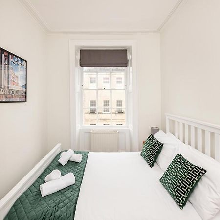 Stunning Georgian Apartment In Central Μπαθ Εξωτερικό φωτογραφία